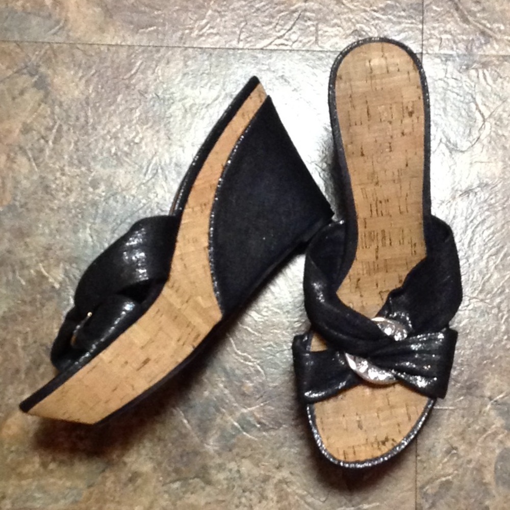 Guess wedges accented with Rhinestones, size 9M